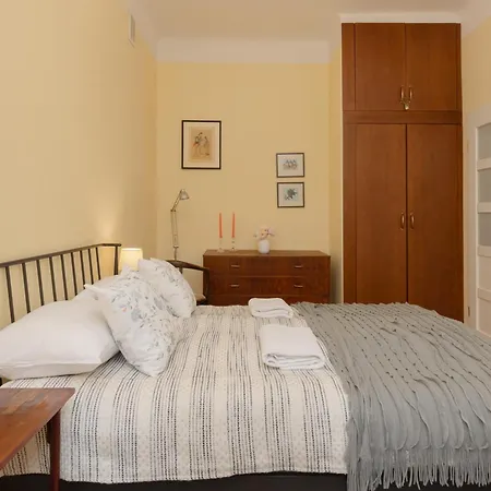 アパート New Town Square For 5 Guests By Renters ワルシャワ