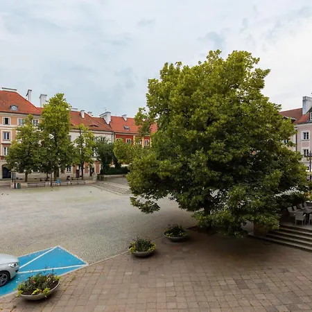 New Town Square For 5 Guests By Renters 公寓